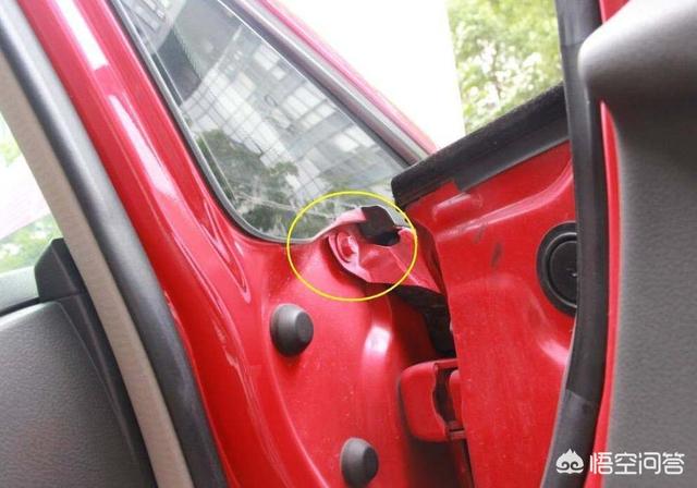 狗咬胶是什么呢:哈士奇会咬人吗？通常在什么情况下会咬人？