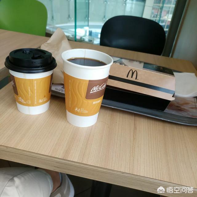 星巴克的咖啡三四十一杯,为什么依旧有人买？