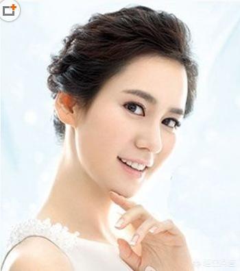 流行妆容:今年秋冬最流行的妆容是什么