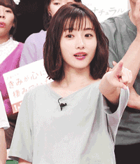 短卷发造型:适合大脸女生的短发卷发发型有哪些？