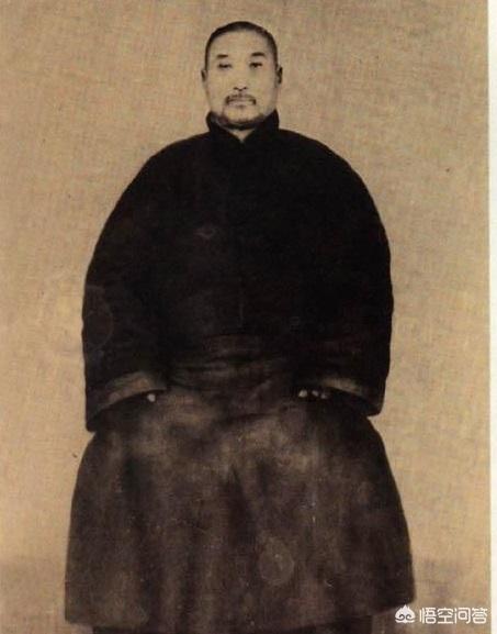 武穆遗书:《武穆遗书》藏于临安大内翠寒堂东处水帘石洞下，为什么会这样？