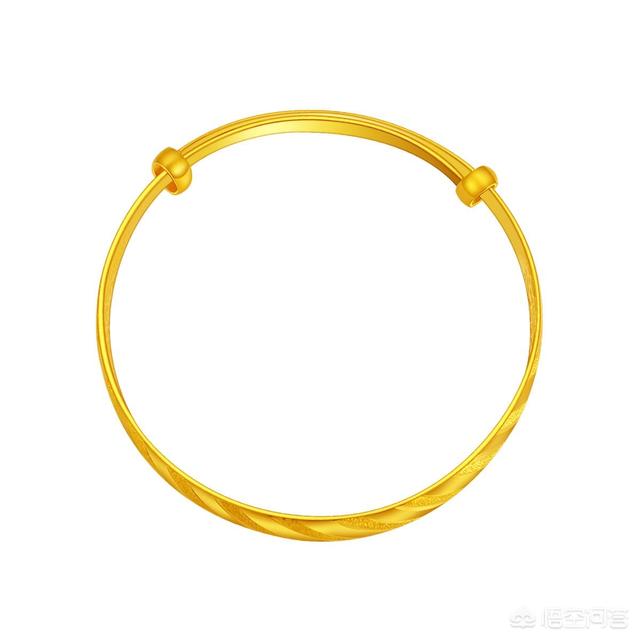 手镯怎么戴好看,金手镯和银手镯如何戴一起才好看呢？