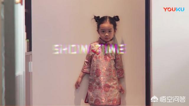 戚薇女儿:网友评论：戚薇女儿lucky越来越像她了你认为呢