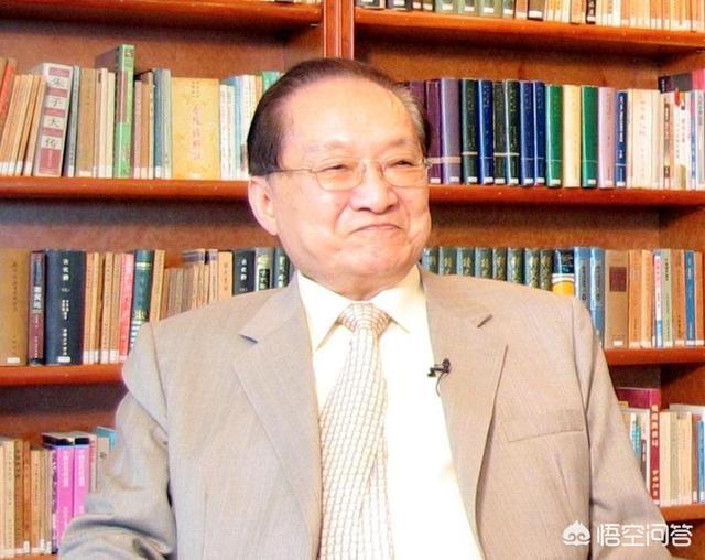 怎么评价武侠宗师金庸和古龙？