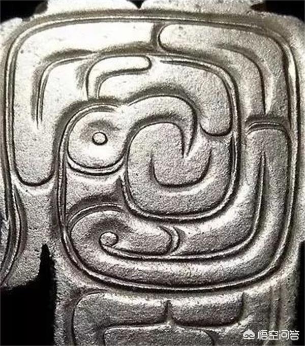 老物件玉石鉴定,一个老物件，帮忙鉴定一下，谢谢各位大神？