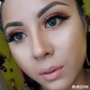 流行妆容:今年秋冬最流行的妆容是什么