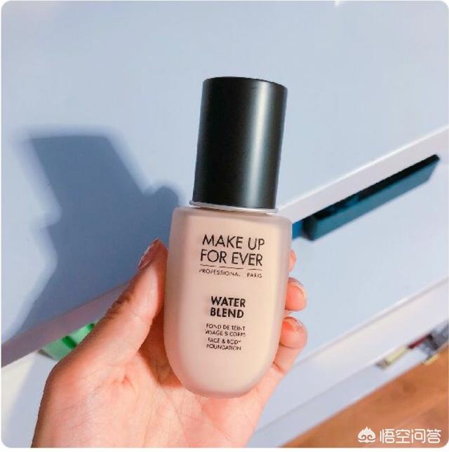 嘉媚乐洋甘菊安肤水:干性皮肤如何选择粉底液？