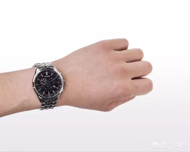 光波表和光动能表有什么区别（光波表和光动能表参数对比）