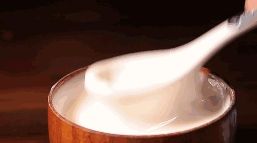 酸奶的功效与作用(常喝酸奶好吗)