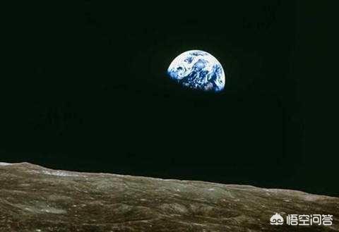 地球是月球的，在月球上看到的地球，跟地球上看到的月球大小一样吗