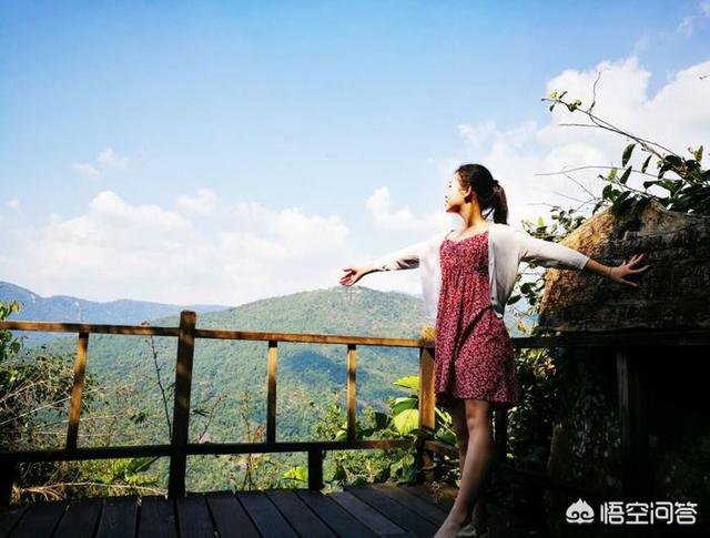 海南<a href=https://maguai.com/list/52-0-0.html target=_blank class=infotextkey>旅游</a><a href=https://maguai.com/personal/ target=_blank class=infotextkey><a href=https://maguai.com/group/ target=_blank class=infotextkey>微信群</a></a>:去海南跟团旅行大概要多少钱？