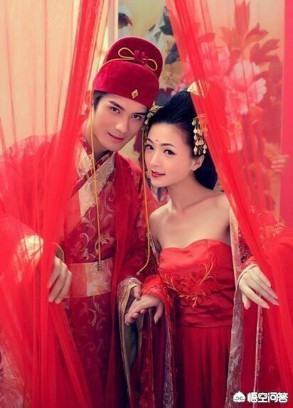 上联：牛大叔过牛年牛气冲天,牛牛牛,如何对下联？