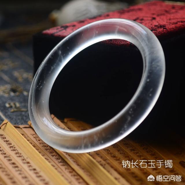 什么样的玉手镯好,什么样的玉手镯值得购买？