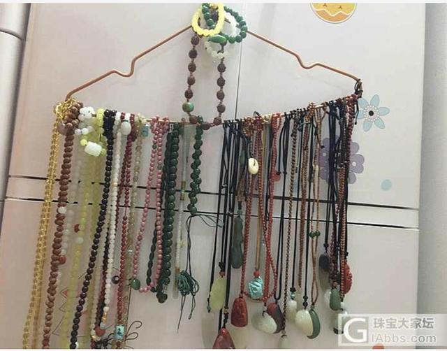 玉石戴了对身体有什么好处,经常佩戴水晶、玉器，对身体有什么好处？