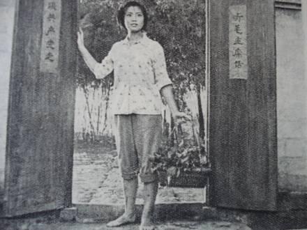 电影演员李秀明:八十年代的演员高英、李秀明、吴海燕和张力维她们的近况如何