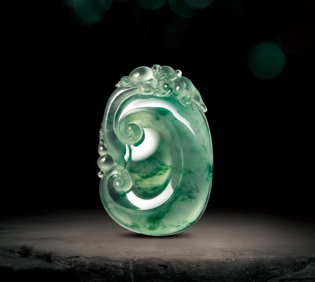 翡翠销售中常见的100个问题,翡翠价格大跌，为什么翡翠市场会遇冷？