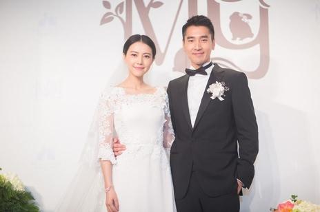 谢娜张杰婚纱照片:你最喜欢哪个明星的婚纱照