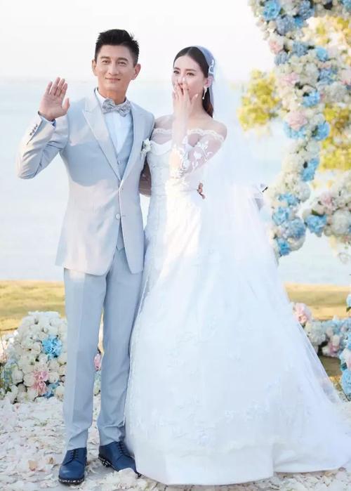 谢娜张杰婚纱照片:你最喜欢哪个明星的婚纱照