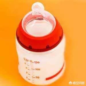 车上放瓶水:有人说车子里放矿泉水会付出惨痛代价，为什么？