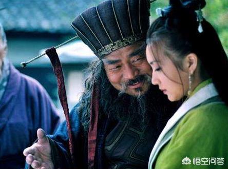 中国历史文物未解之谜，《倚天屠龙记》中，有什么不为人知的秘闻吗