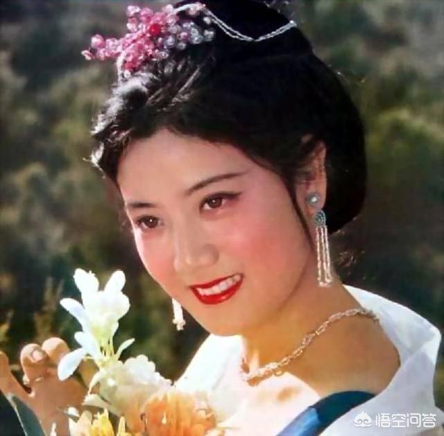 有哪些曾经家喻户晓的明星，如今却很难看到其出现在公众面前了？