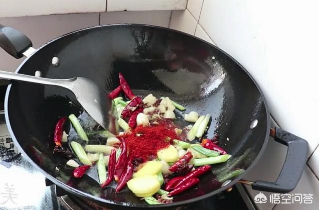 新疆大盘鸡怎么吃比较好吃，新疆大盘鸡好吃吗?