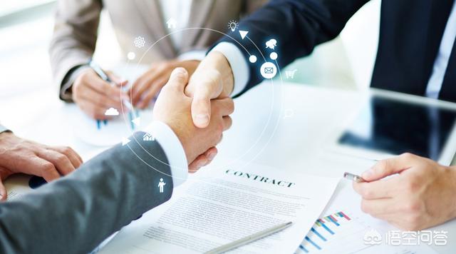 由一人出资金、2人出技术的合开的公司应该如何分配股权？