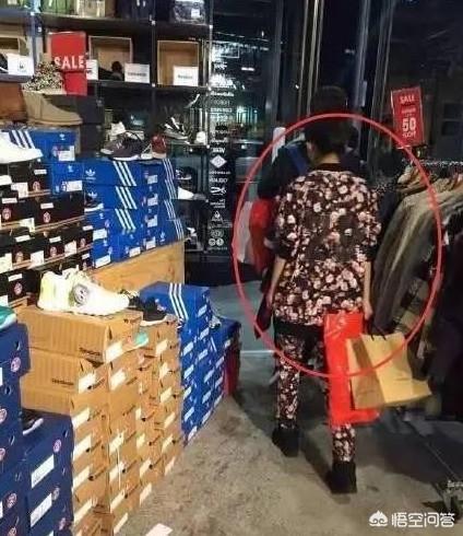 赵丽颖弟弟结婚:赵丽颖当时为什么嫁给一个不给她婚礼的男人？