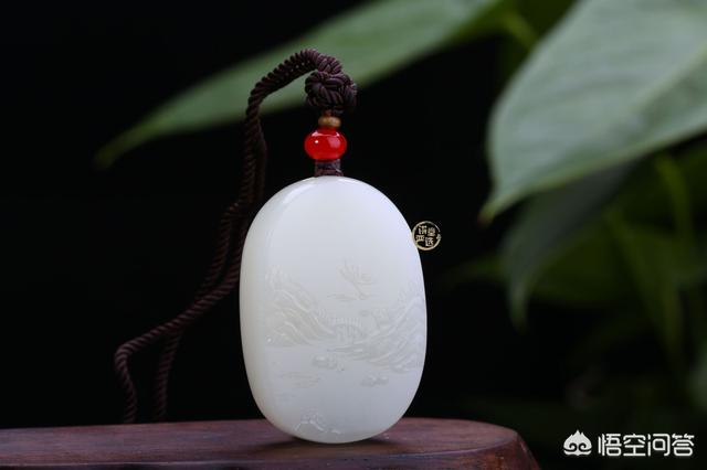 和田玉足金吊坠怎么识别真假,怎样鉴别和田玉金佛真假？