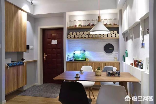 鞋柜放在入户门哪侧好,开门就是客餐厅，鞋柜如何摆？