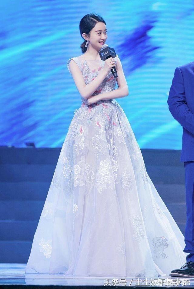 杨幂被扇耳光:世人有人谤我、欺我、辱我、笑我、轻我、贱我，我当如何处之？