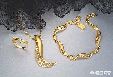 该如何正确佩戴黄金，佩戴黄金饰品时应该注意什么问题