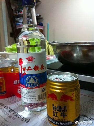 啤酒红牛喝多了会怎么样:天天喝红牛维生素功能饮料会有什么反作用吗？