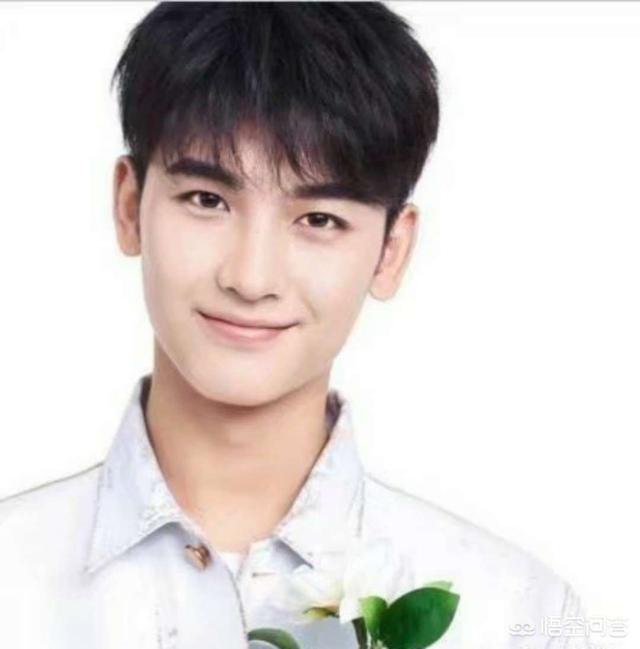 男生剪哪种发型既清爽自然又不用打理呢？