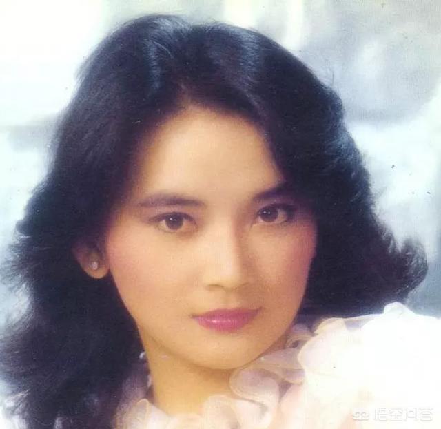 演员胡慧中近况如何？