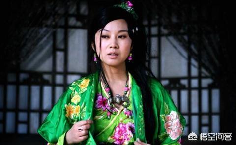 闫妮图片:闫妮逆生长成女神，减肥后大妈变少女，你怎么看