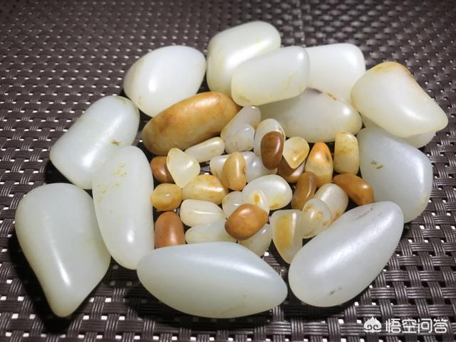 和田玉有多少个种类详细介绍,和田玉的四种“料”及有皮色是什么？