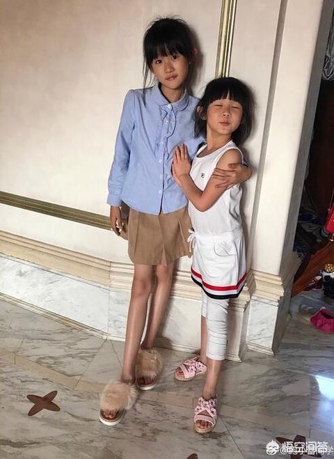 古巨基婚礼:焦恩俊罕见晒女儿长腿照，星二代谁的腿更长？