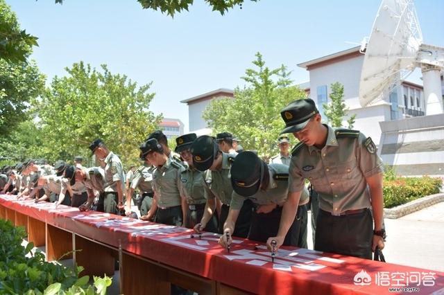 当义务兵时考军校现实吗,未来怎么样？