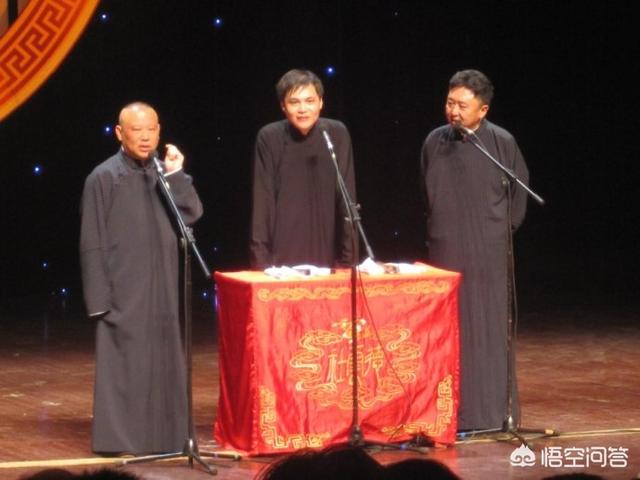 于谦简介:为什么说相声的高峰被人称为高老板，于谦却没有被称为于老板？