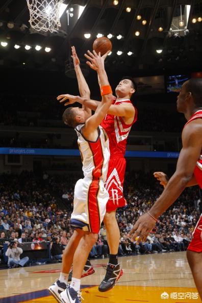 假如姚明和库里同时参加选秀谁会成为状元