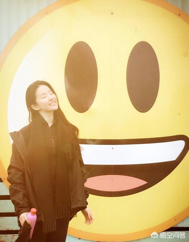 刘亦菲嫁的老公是谁:如果刘亦菲是你女朋友，你愿意和她结婚吗？
