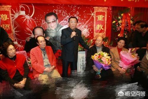 三十八年上海人欠这对师徒一份情，曹云金为徒弟取艺名“马连良”“李连杰”，这是什么操作