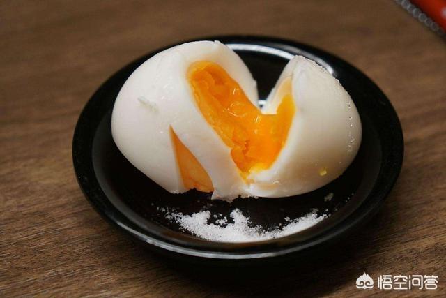 狗狗蛋黄粉怎么做烤箱:自制狗狗蛋黄粉烤箱 狗可以一天吃一个蛋黄吗？会有什么影响？