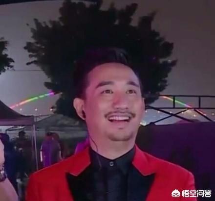 整蛊男朋友灵异事件:有哪些明星因错位而闹出笑话的照片？