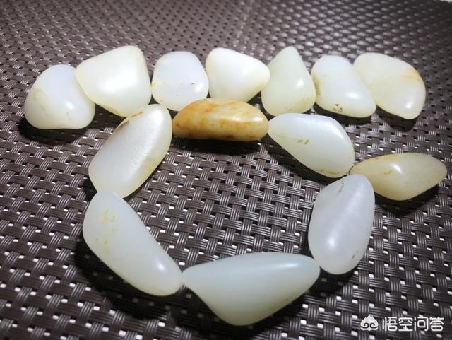 和田玉有多少个种类详细介绍,和田玉的四种“料”及有皮色是什么？