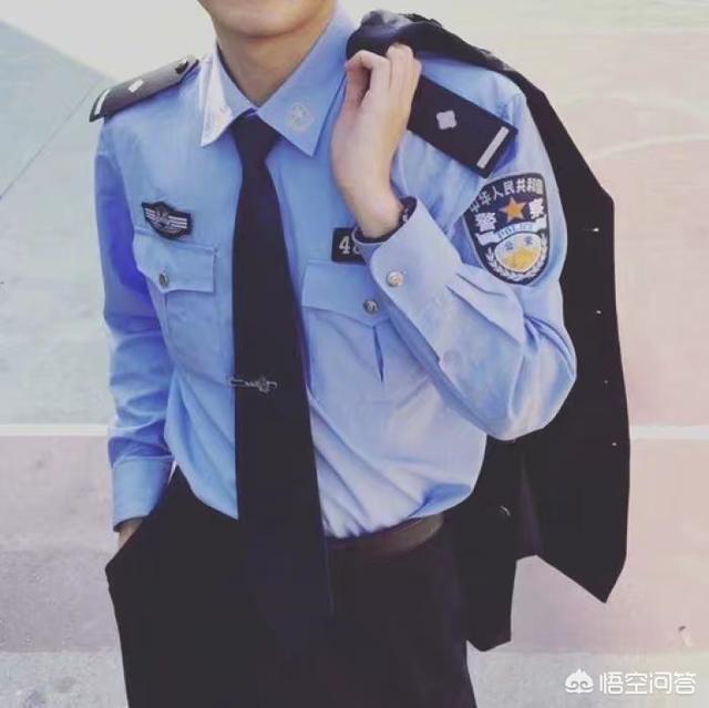 交警队监控员工资高吗，广东省监狱警察工作怎么样，待遇如何