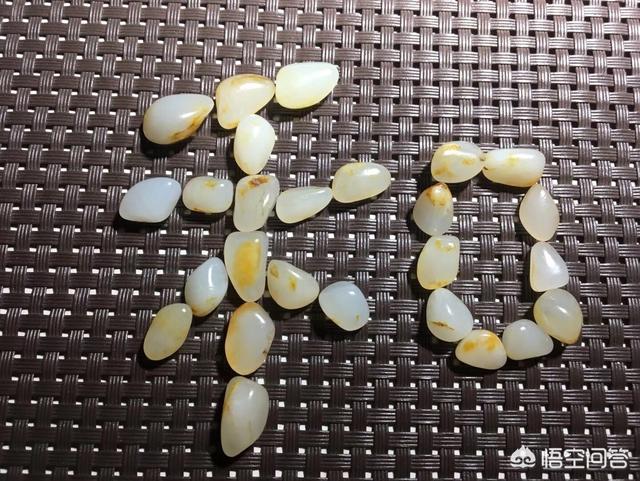 和田玉有多少个种类详细介绍,和田玉的四种“料”及有皮色是什么？