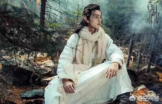 许凯白鹿还在一起吗:从许凯和白鹿的电视剧《招摇》来看，如何给爱情保鲜