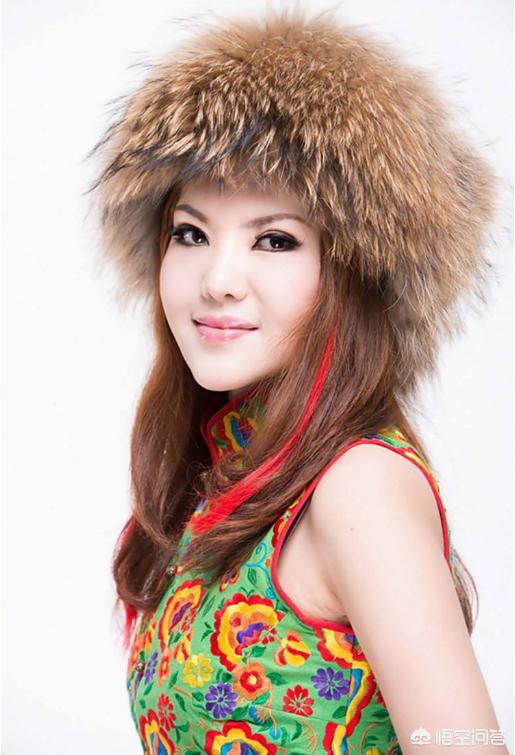 头条问答 - 同是一首套马杆,你喜欢乌兰托娅唱的,还是喜欢乌兰图雅唱